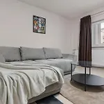 Bright Minimalist 1-bedroom In