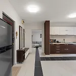 Bright Minimalist 1-bedroom In 아파트 부쿠레슈티