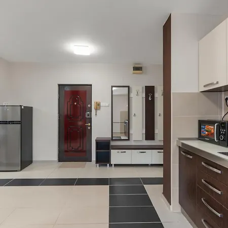 Urban Comfort - 1-bedroom, Balcony & Workspace *