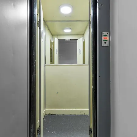 Bright Minimalist 1-bedroom In Apartment Bucharest