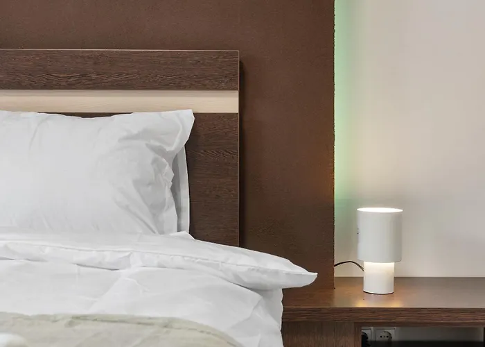 Bright Minimalist 1-bedroom In