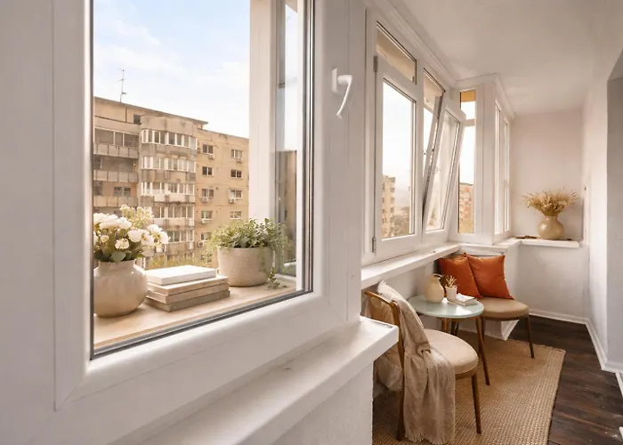 Bright Minimalist 1-bedroom In Apartament Bukareszt